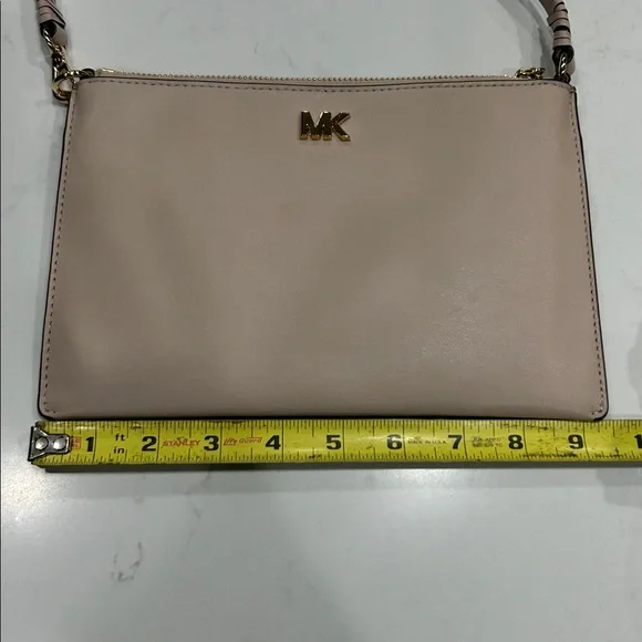 Michael Kors Blush Shoulder/Wristlet Bag with Gold Logo - Picture 8 of 9
